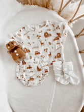 Load image into Gallery viewer, Holiday Village Muslin Set