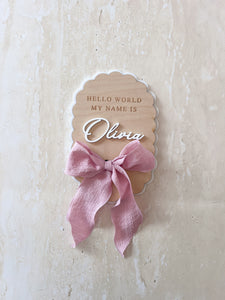 'Hello World My Name Is' Oval Scallop Plaque - Bow