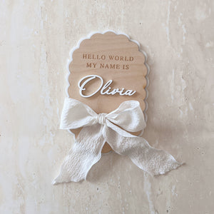 'Hello World My Name Is' Oval Scallop Plaque - Bow